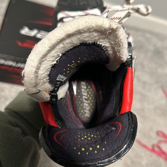 Bauer Vapor 2X Pro Junior Ice Hockey Skates - Picture 8 of 16